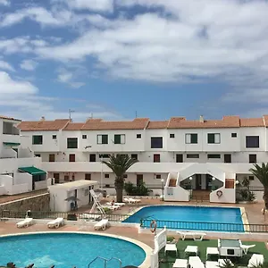 https://costa-del-silencio-costa-del-silencio-38630.adeje-hotels.com